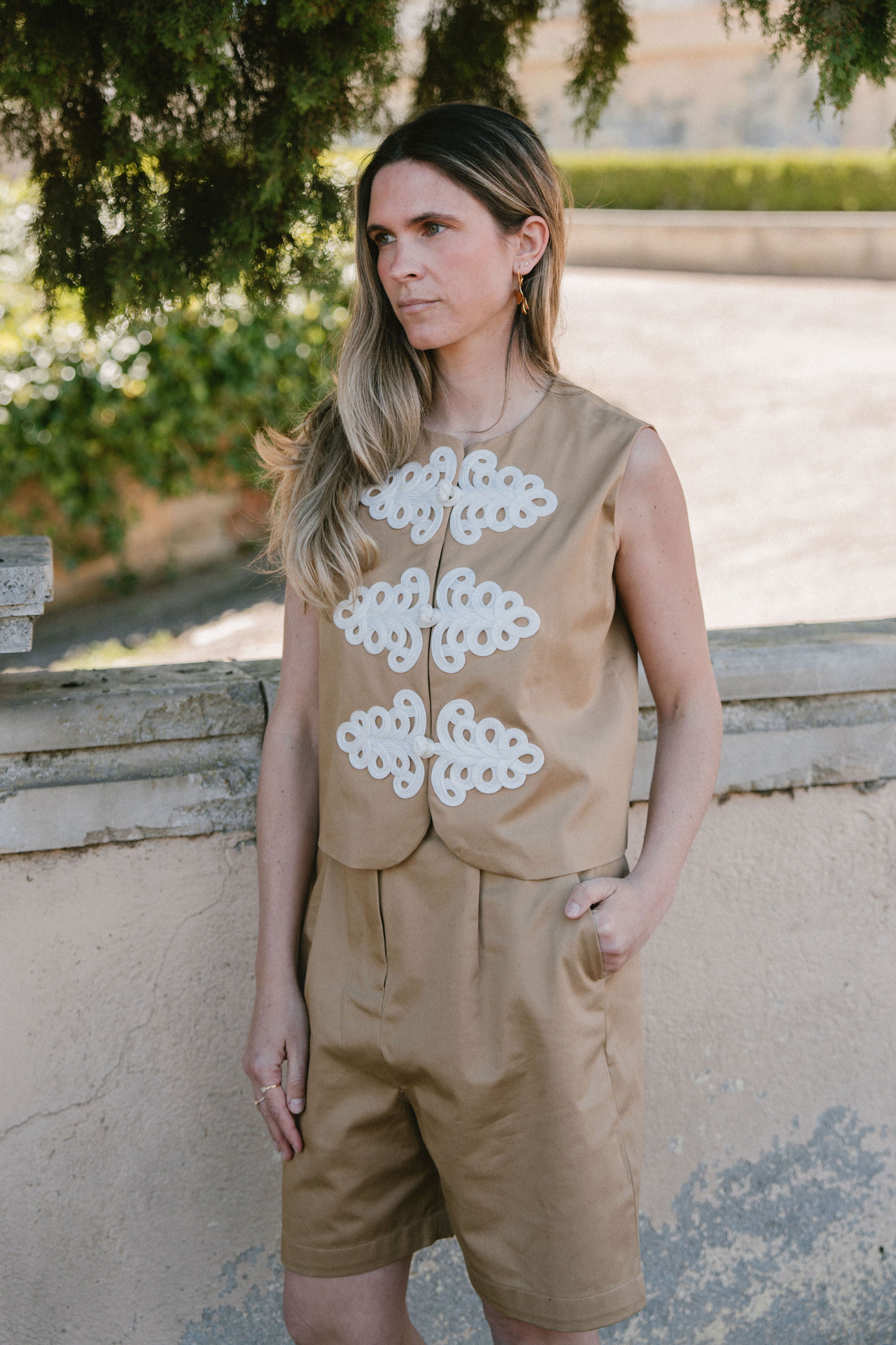 ALCÁZAR SET — Vest + Bermuda Shorts